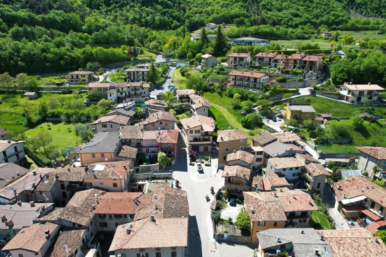 Appartamento Alle Fontane Tignale Esterno foto
